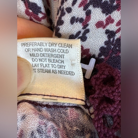 NWT Love Stitch Boho Bell Sleeve Lace Detail Top Small - Picture 16 of 16